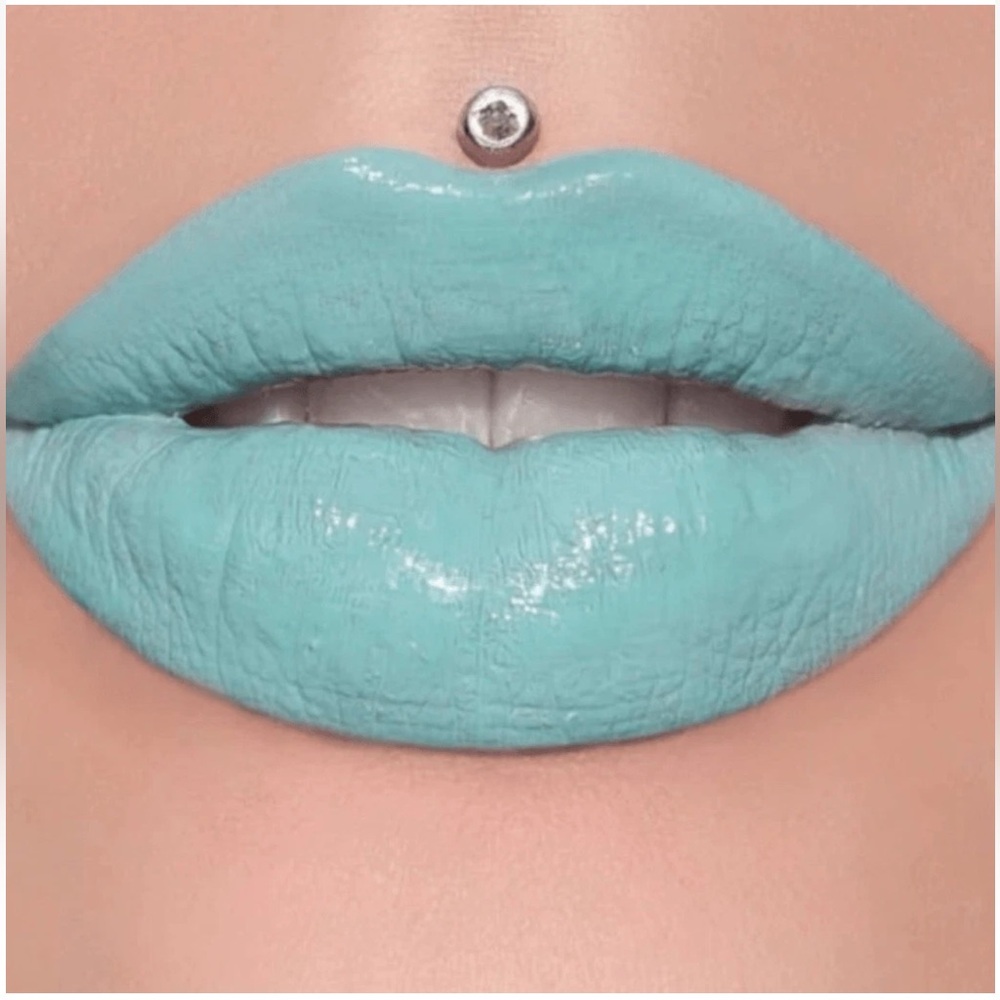 Jeffree Star Gloss in Paradise Supreme Gloss